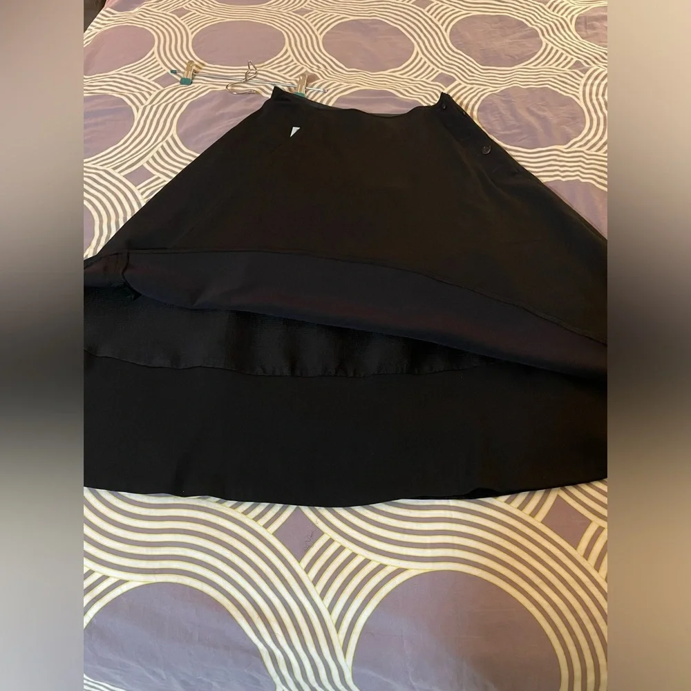 Like New Vintage Droździk Klassik Vintage Wool Asymmetrical top Layer Black Midi
